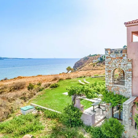 Aptera Villa